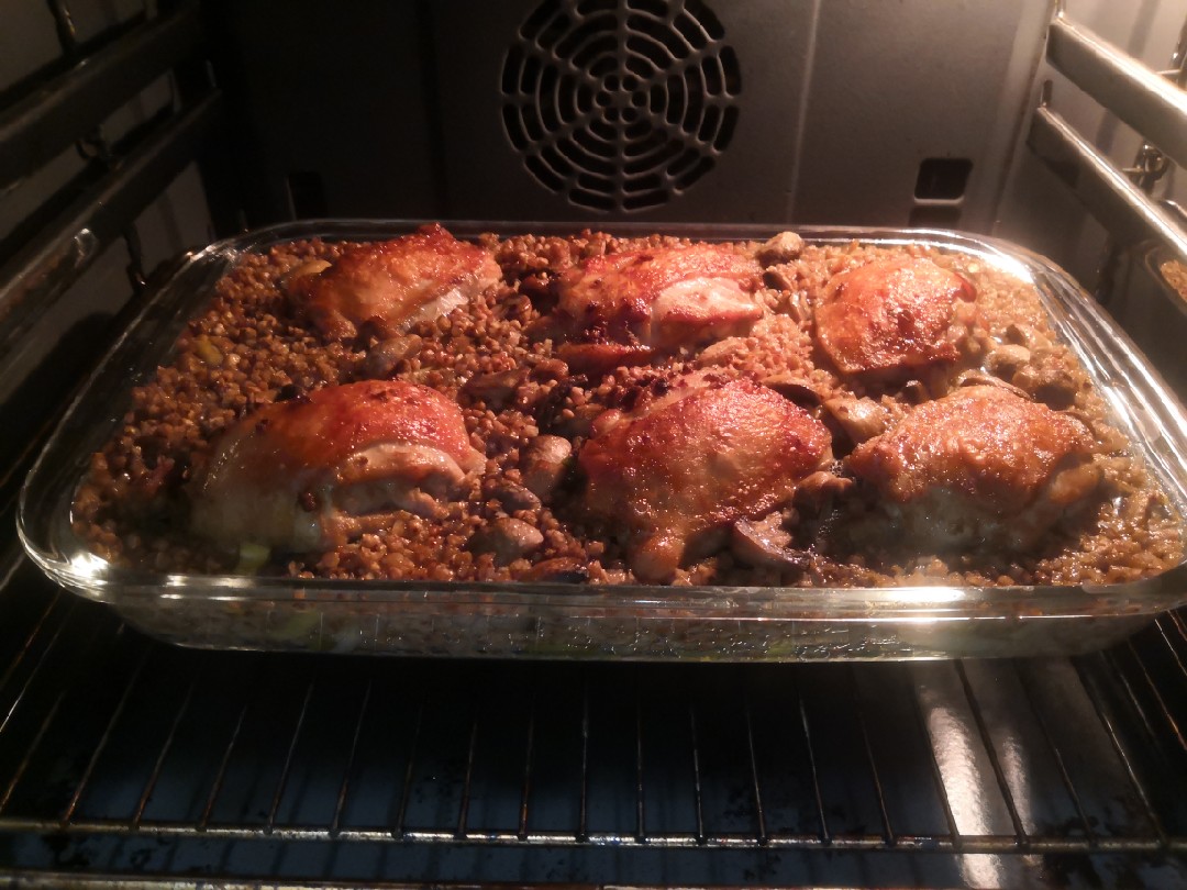 Курица с гречкой в духовке - рецепт приготовления с фото от getadreams.ru