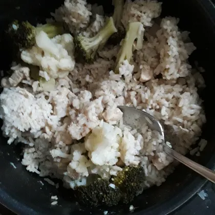 Рис с курицей,цветной капустой и брокколи в мультиварке