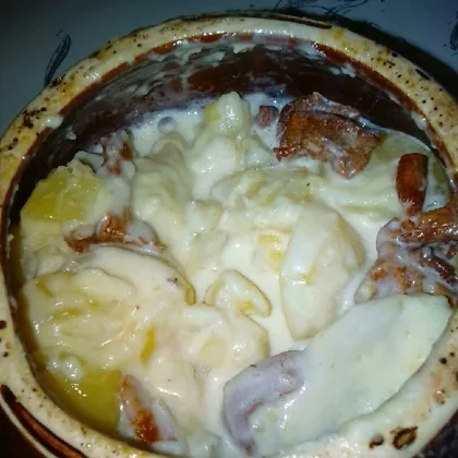 Картошка с грибами в горшочке