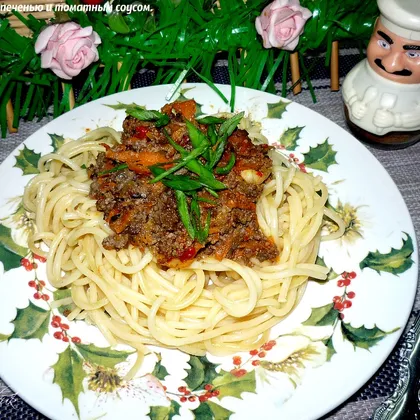 Спагетти с печенью и томатным соусом