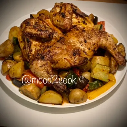 Курица в духовке с овощами в ароматном маринаде