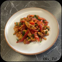 Салат с курицей и болгарским перцем