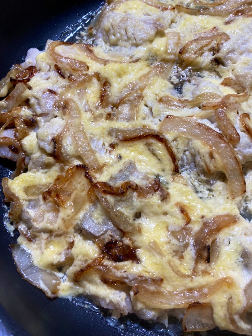 Как вкусно приготовить минтай в духовке со сметаной, майонезом, картошкой в фольге — рецепт с фото