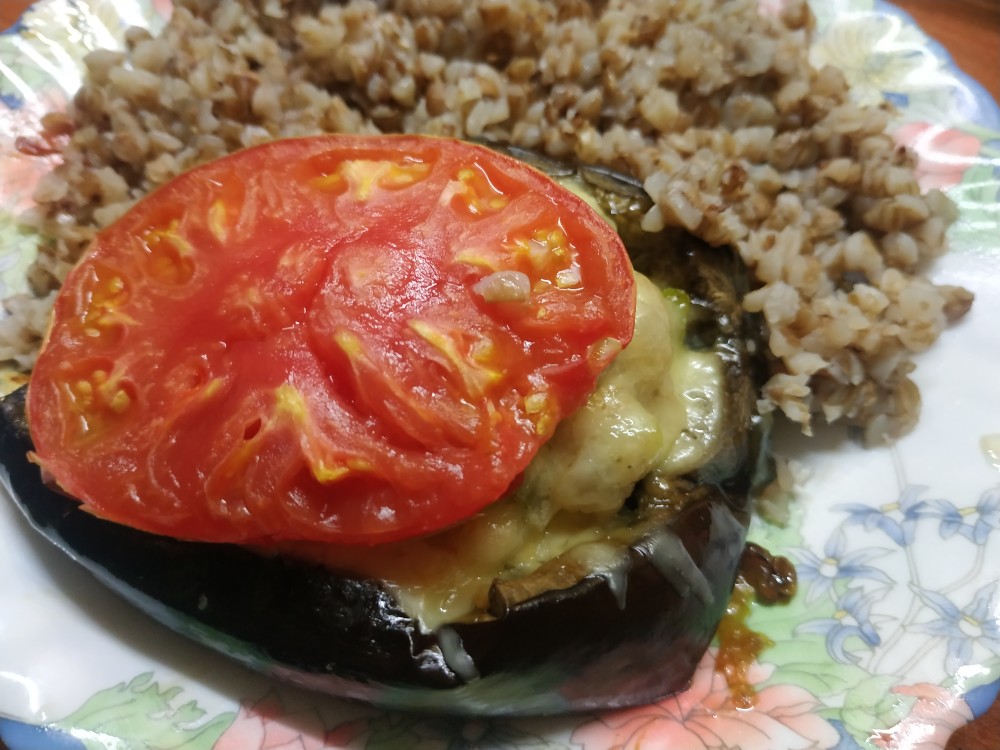 Лодочки из баклажанов с мясным фаршем
