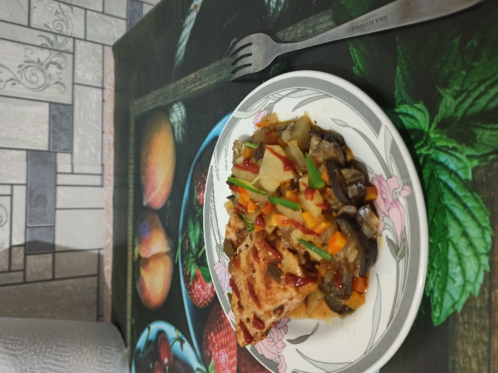 Курица с овощами (в духовке)