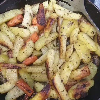 Картошечка с морковкой в духовке