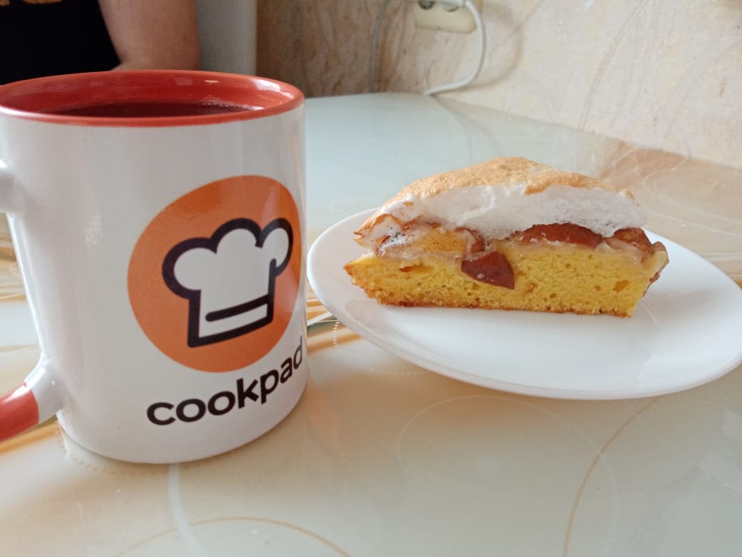 Грушевый пирог с безе