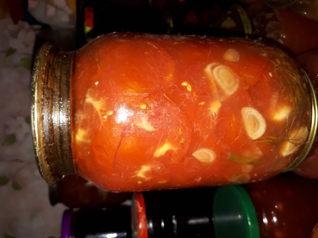 Салат помидорка