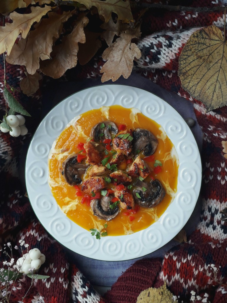 Тыквенный суп с курицей и грибами🍁