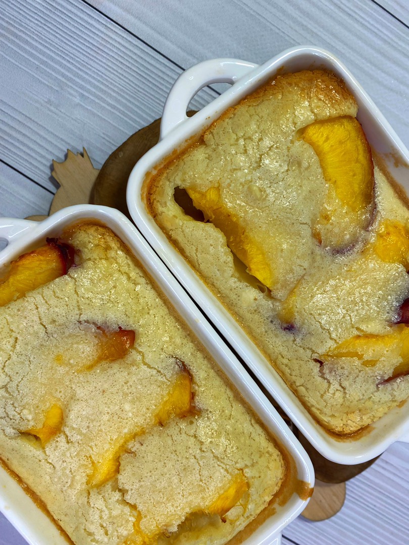 Клафути с персиком