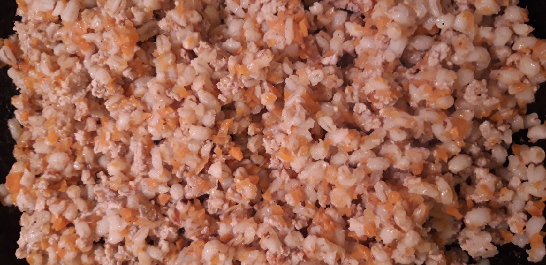 Перловка с фаршем и овощами