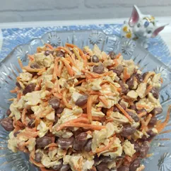 Салат с копчёной курицей и корейской морковью