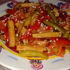 Салат со стручковой фасолью и тофу