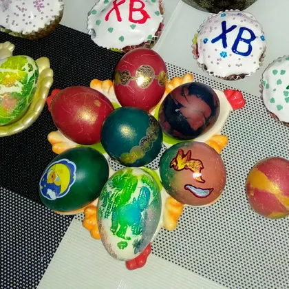Радужные яйца на Пасху