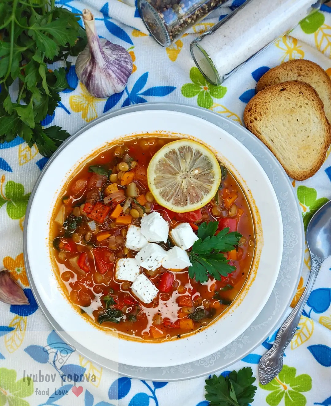 Греческий суп из чечевицы