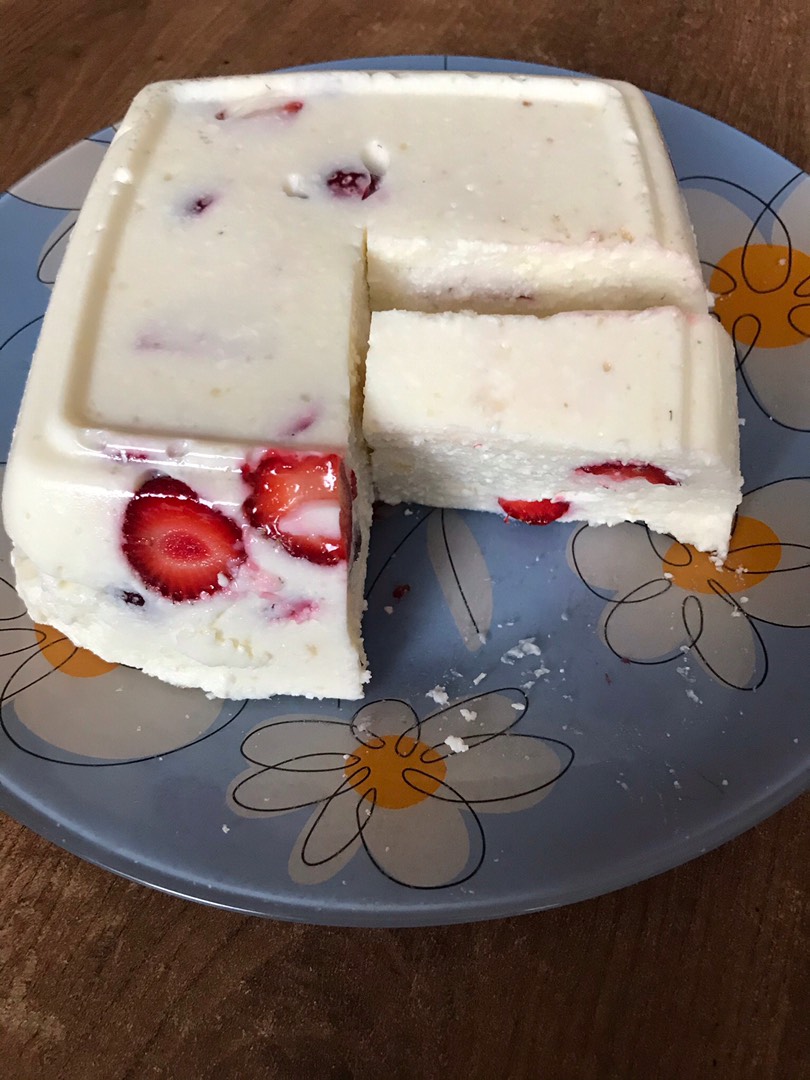 Бланманже с клубникой