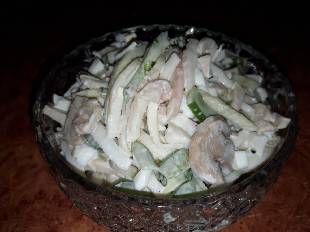 Салат из кальмаров🐙