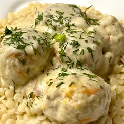 Куриные фрикадельки в сливочном соусе 