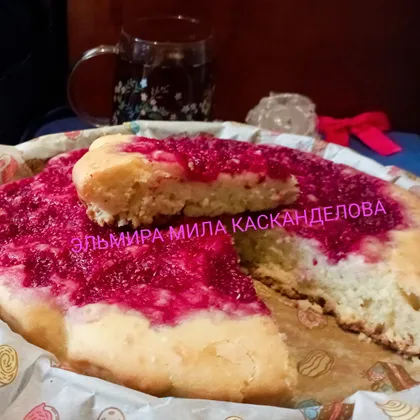 Малиновый постный пирог на воде, без яиц, с малиновым вареньем