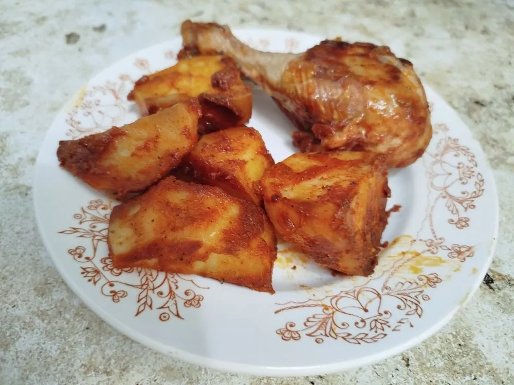 Курица с картошкой в духовке