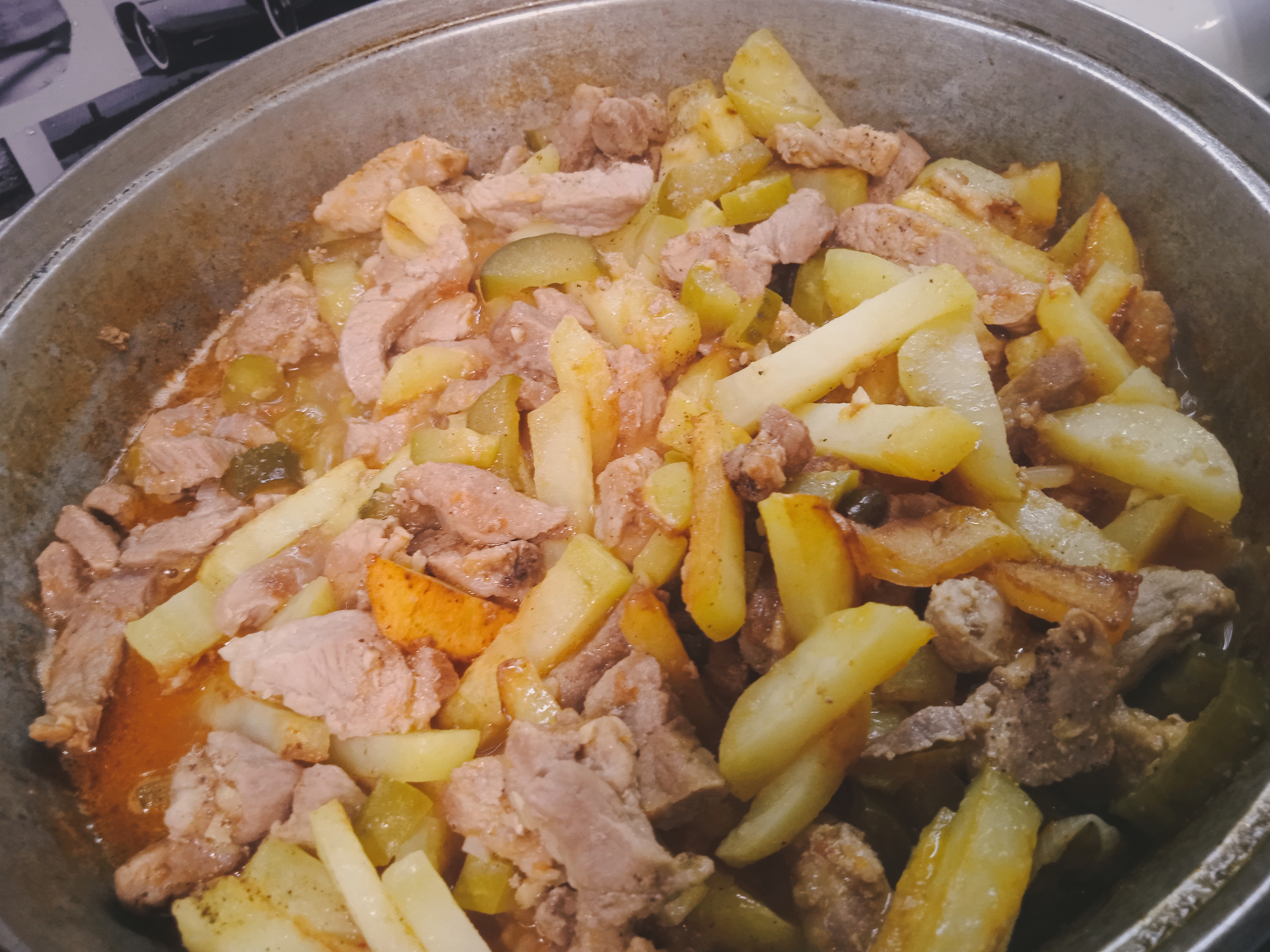 Азу из свинины – 7 рецептов азу по-татарски с солеными огурцами с пошаговыми фото