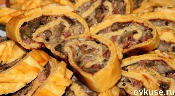 Сырный рулет с белыми грибами