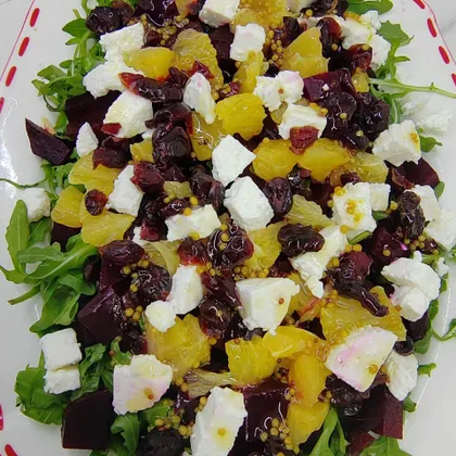 Салат с рукколой и свёклой