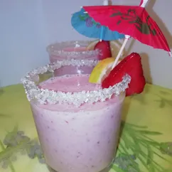 Молочный коктейль 🍹 🍓 🍌