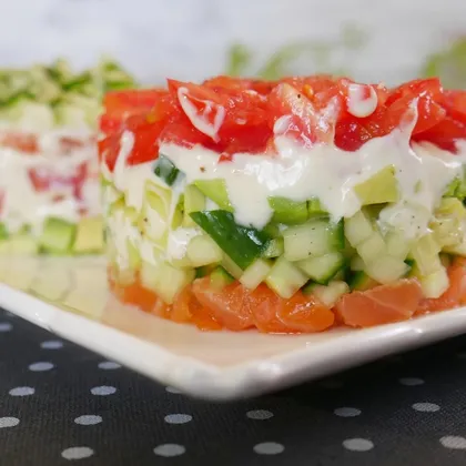 Слоеный салат на Новый год - вкусный и простой