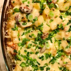 Картофельная запеканка с сосисками 🍅🥔🧀