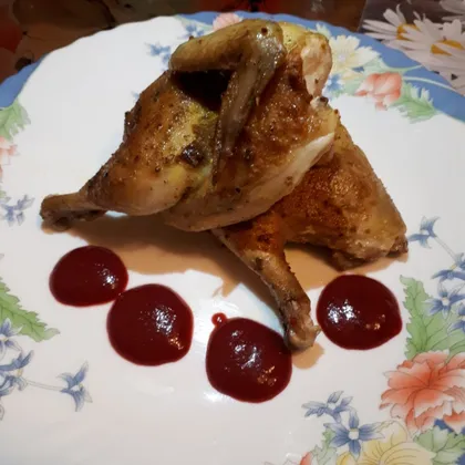 Цыпленок корнишон с вишневым соусом