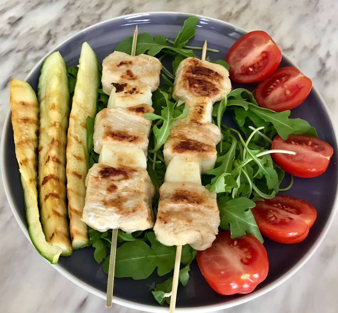 Куриные шашлычки с сыром халуми