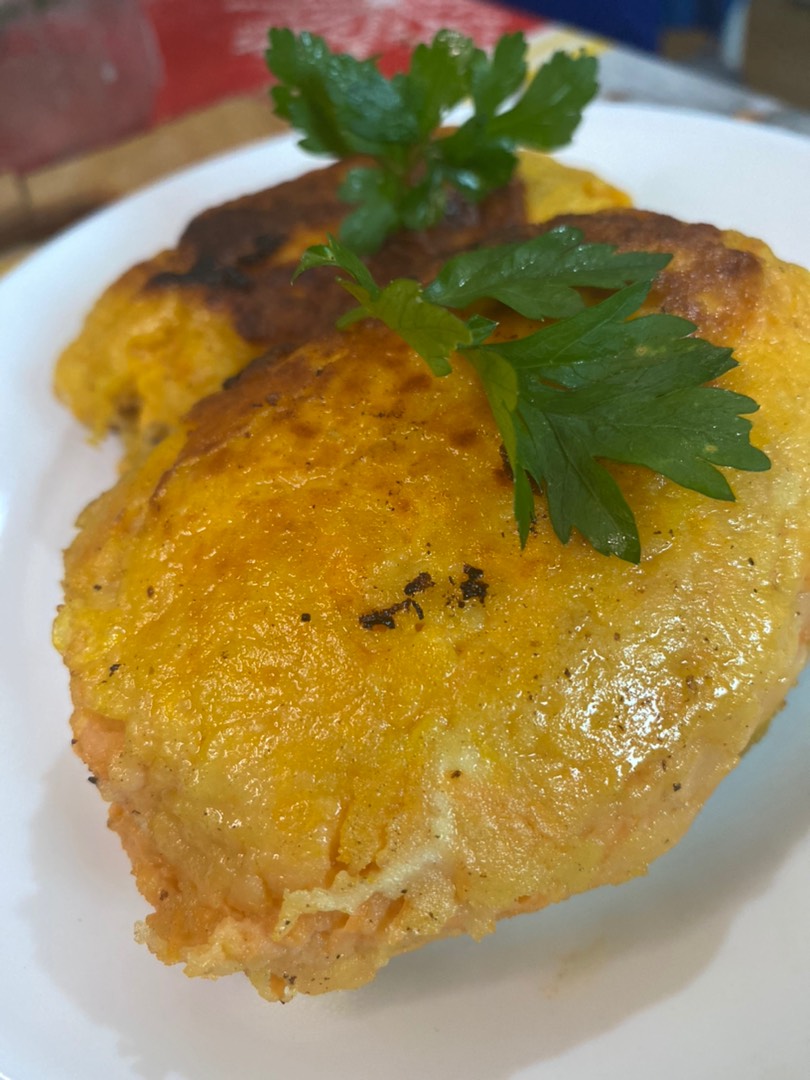 Куриная отбивная в морковном кляре