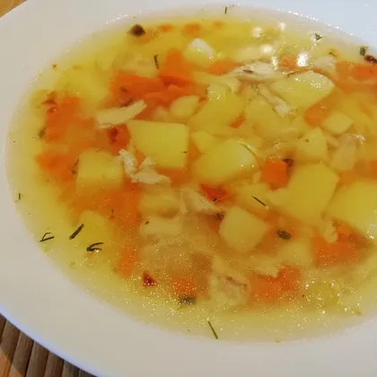 Суп куриный с вермишелью