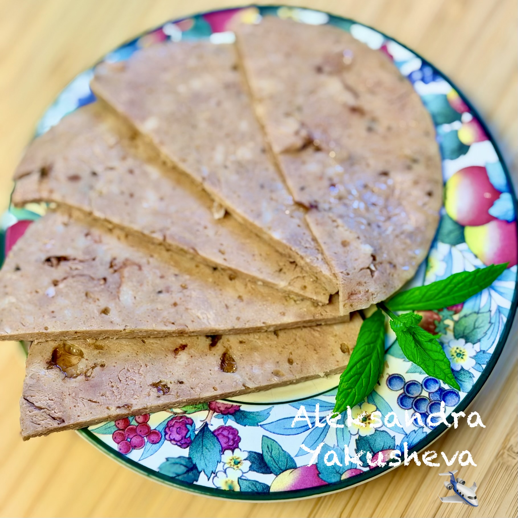 Куриная ветчина с уткой в ветчиннице