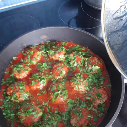 Мясные шарики в томатном соусе