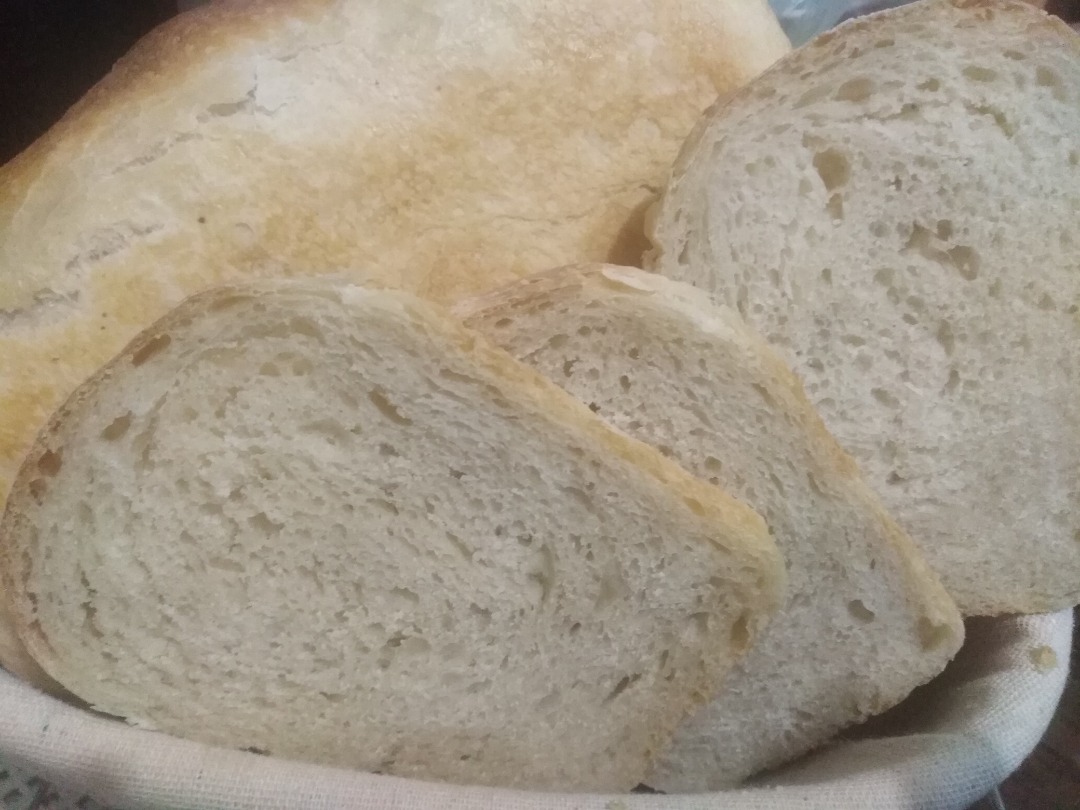 Белый формовой хлеб на закваске Левито Мадре