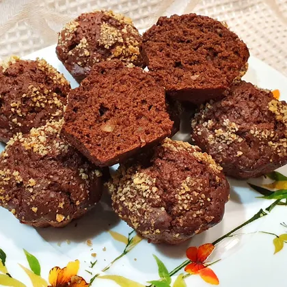 Шоколадные кексы с орехами