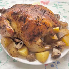 Курица, запеченная в рукаве с картофелем и грибами