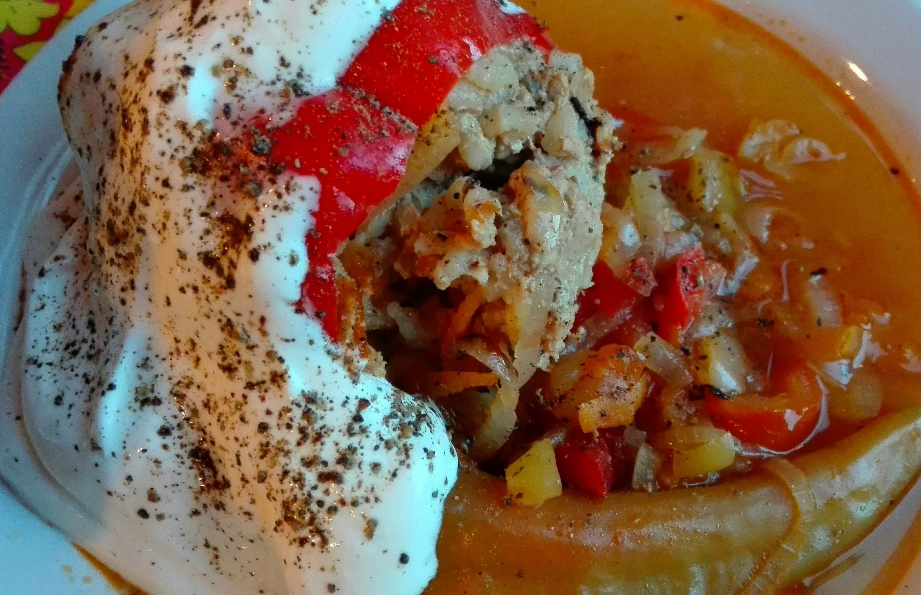 Фаршированные мясом перцы