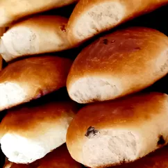 Булочки с изюмом