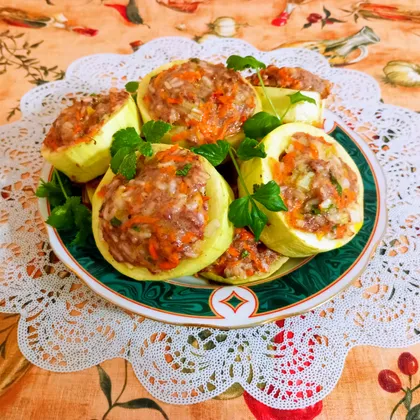 Фаршированные кабачки с мясным фаршем в духовке