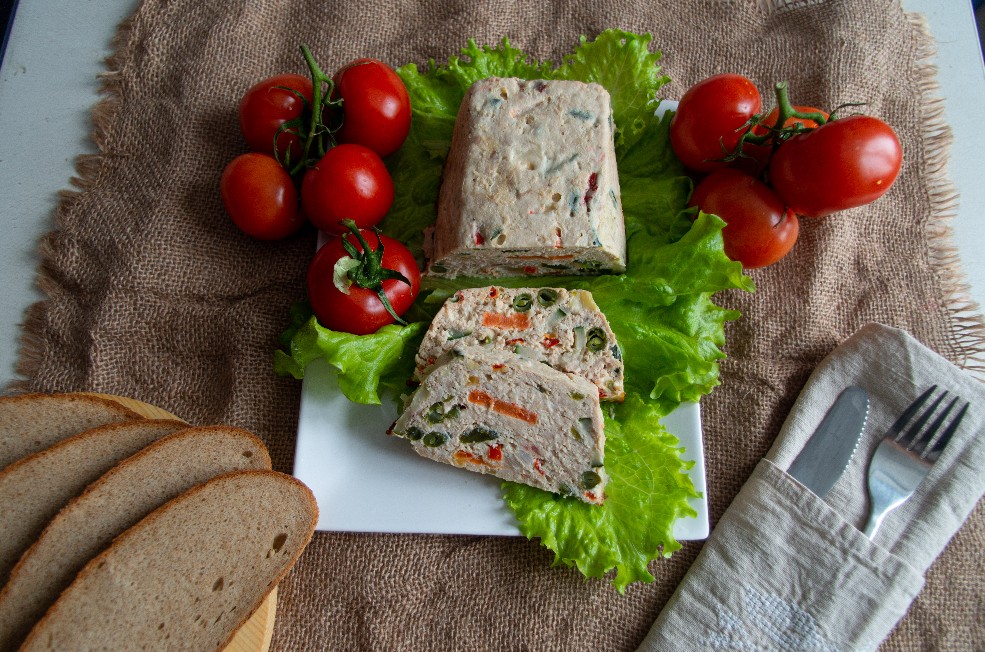 Террин из курицы с овощами