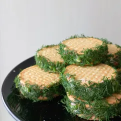 Закуска с красной рыбой и творожным сыром