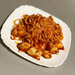 Паста 🍝 в томатном соусе с курицей