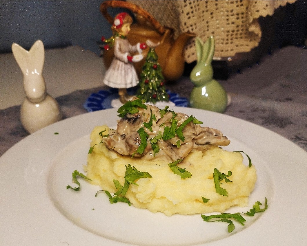 Пюре из корнеплодов с грибами