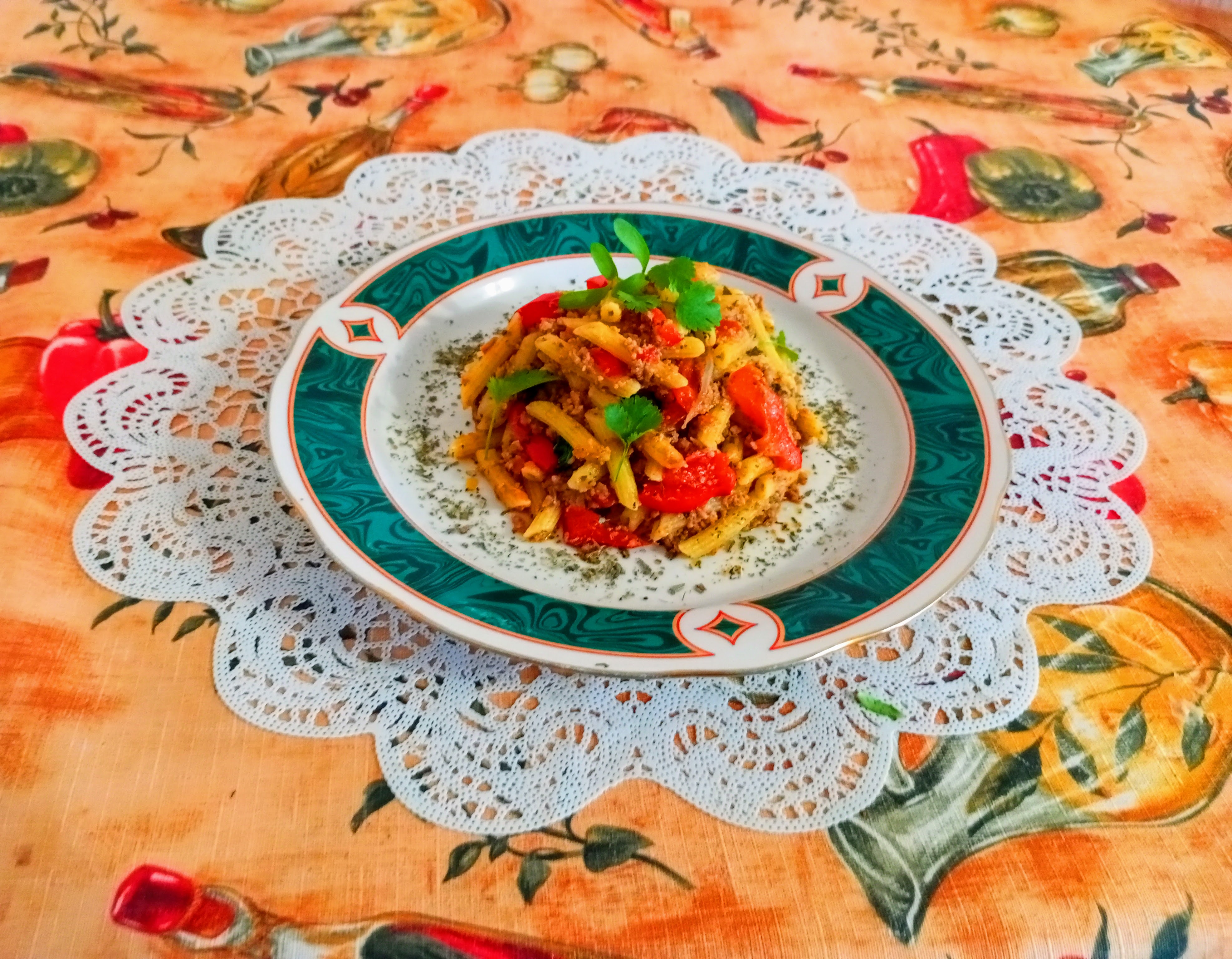 Макароны с фаршем и овощами