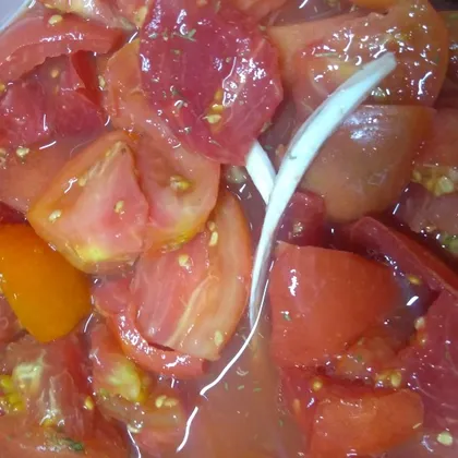 Салат из помидоров быстрый