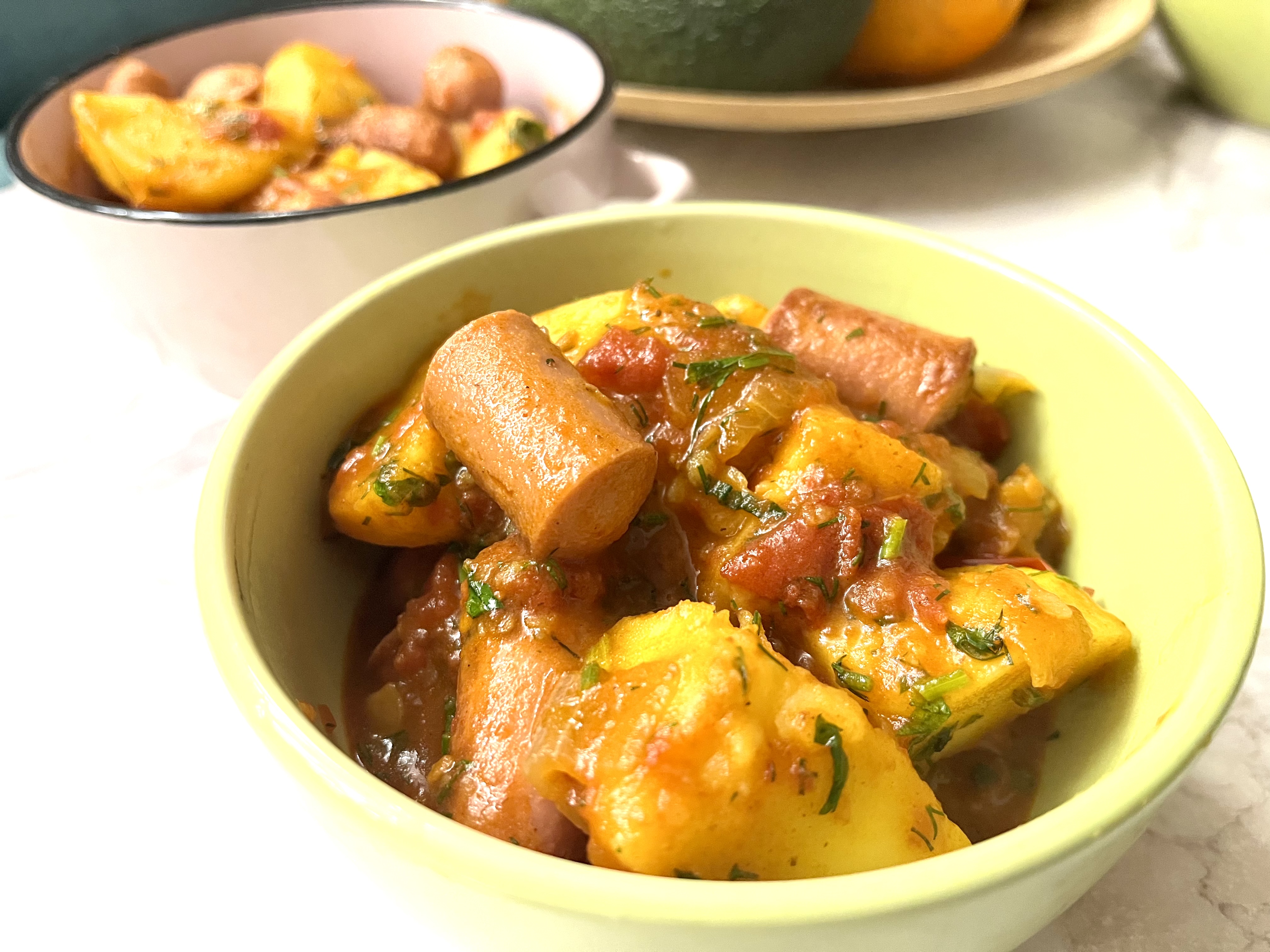 Быстрый гуляш с сосисками 