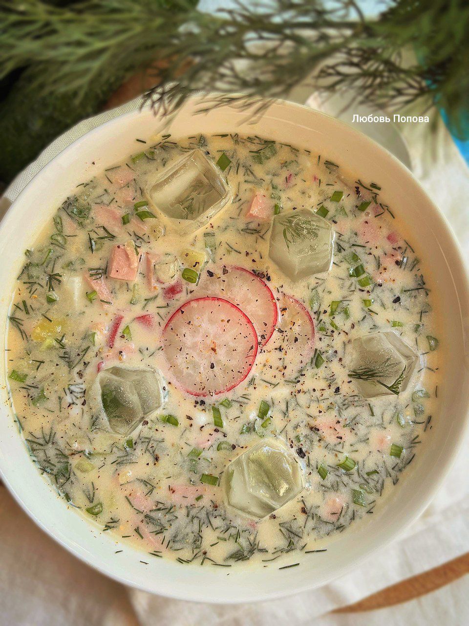 Окрошка с таном и сметаной 